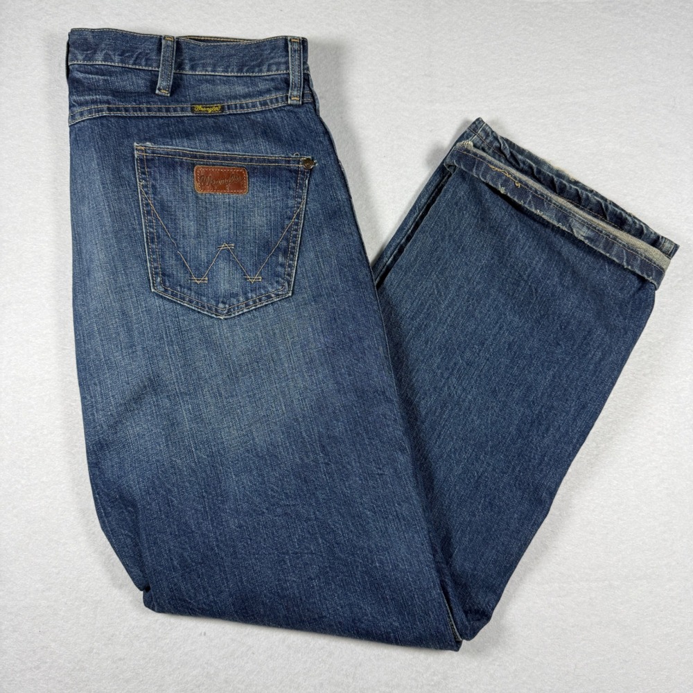 Wrangler Retro Boot Cut Jeans Mens 36x32 Medium Wash Blue Denim WRT20TB - Picture 3 of 12